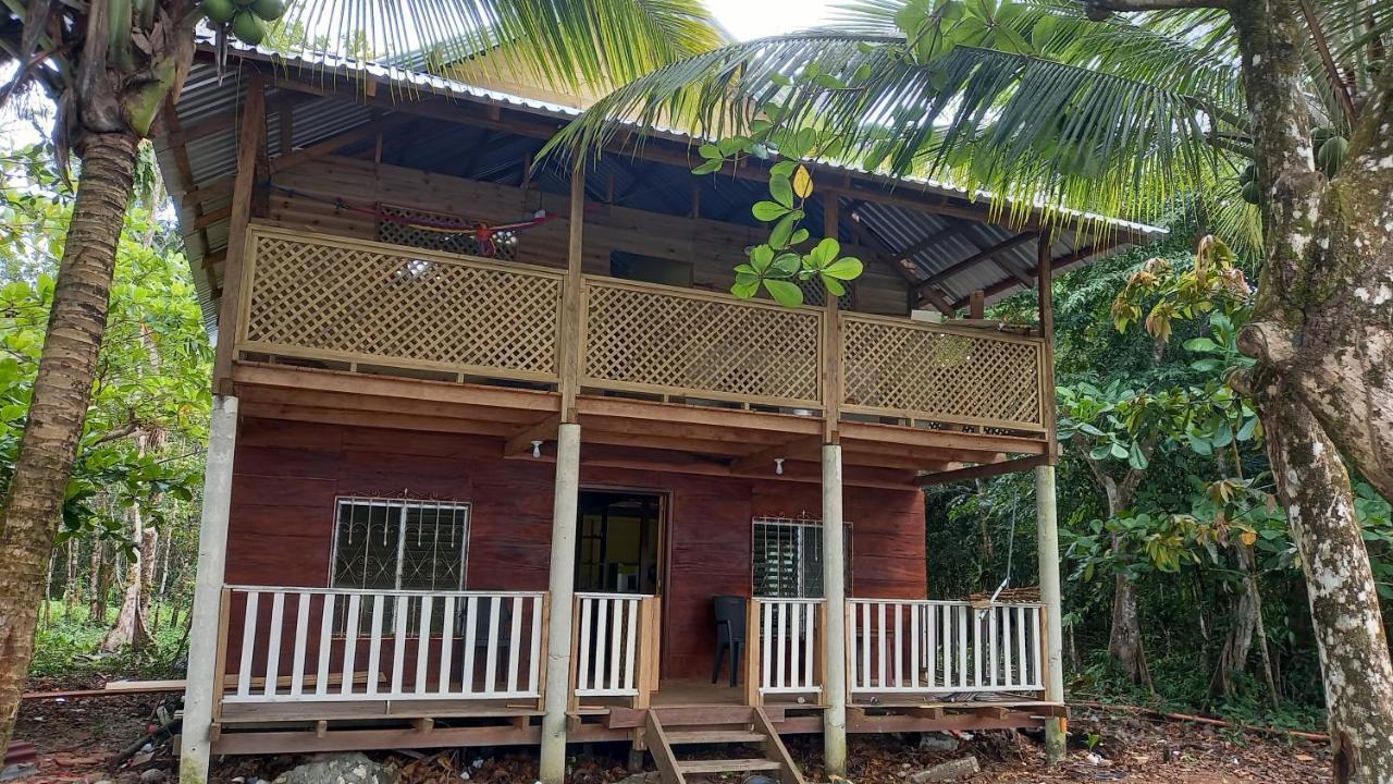 Отель Casa Manati Ливингстон Экстерьер фото